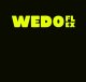 Logo van WEDO Flex in geel op een donkere achtergrond